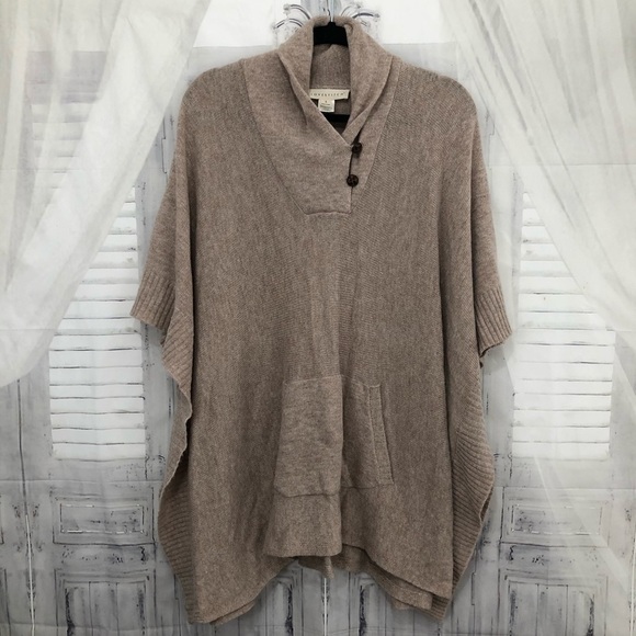 Love Stitch Small Poncho Sweater Cap Pocket Tan - Picture 2 of 13